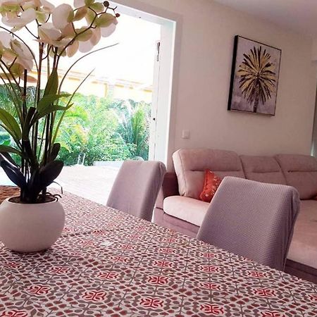Les Orchidees Apartment เปอตีต์-บูร์ก ภายนอก รูปภาพ